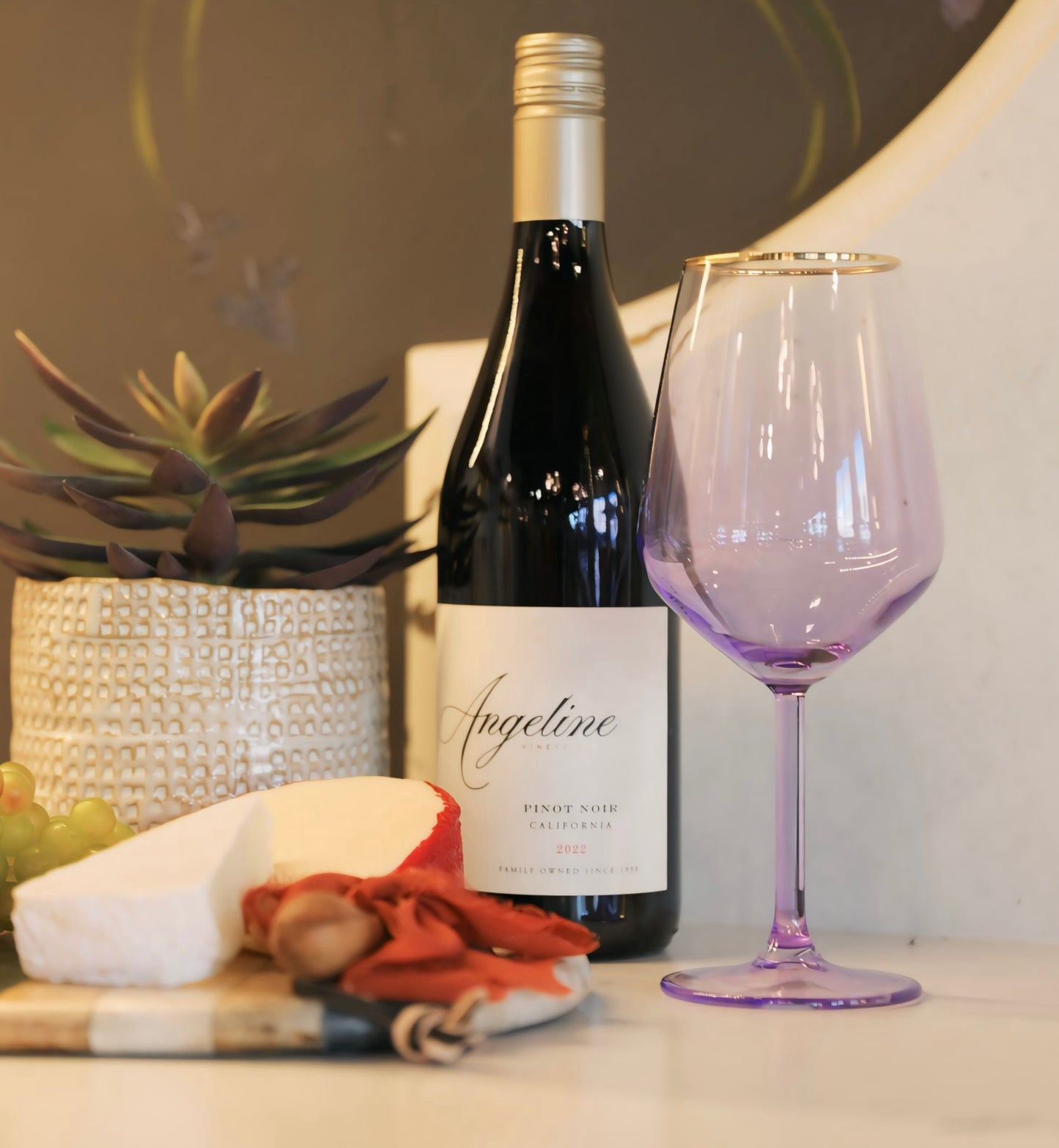 RAINBOW AMETHYST WINE GLASS