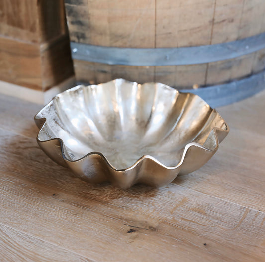 Large Ruffle Bowl