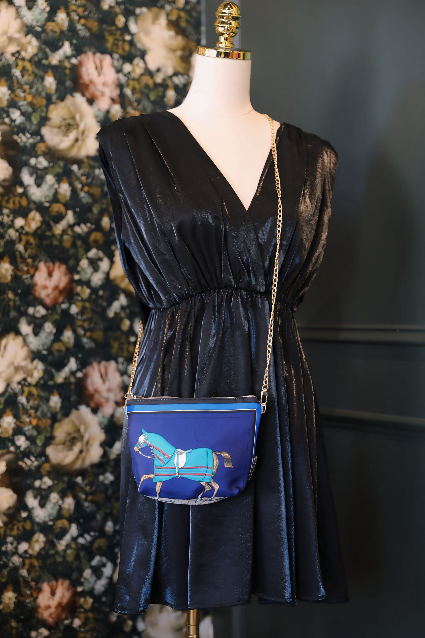 Hermes Couvertures et Tenues du Jour Blue CB